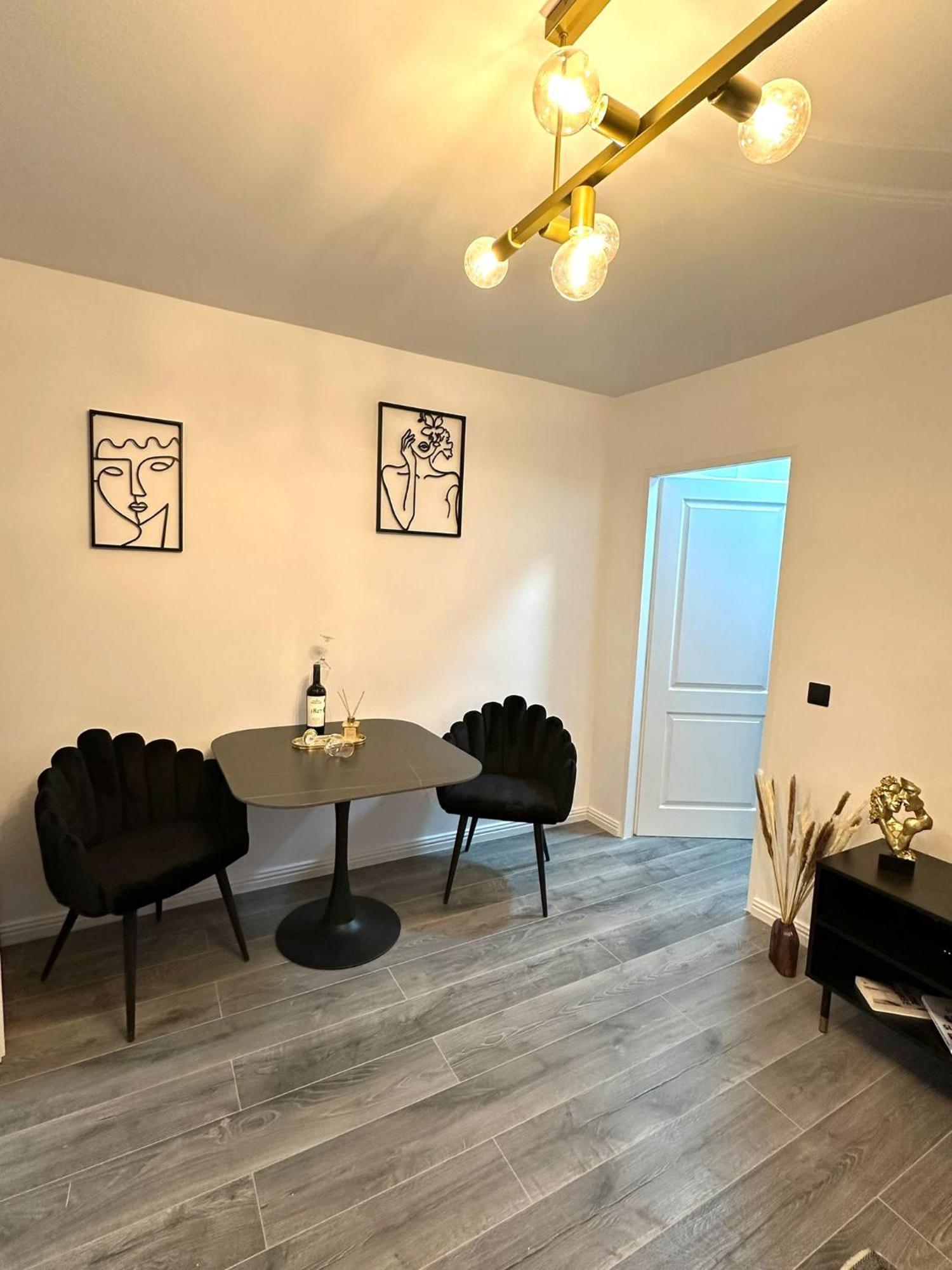 Evelyn Apartment Bistriţa Esterno foto