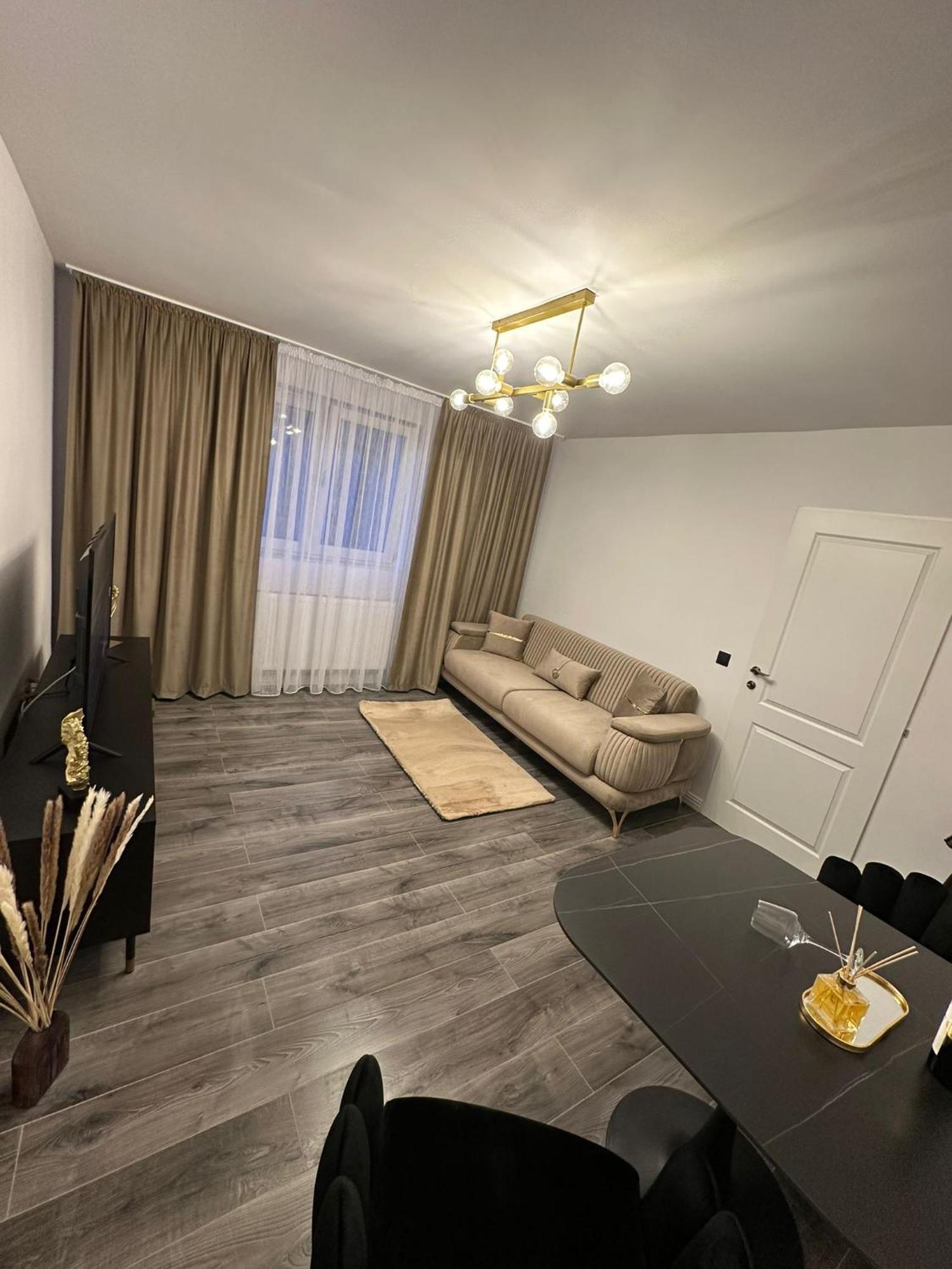 Evelyn Apartment Bistriţa Esterno foto