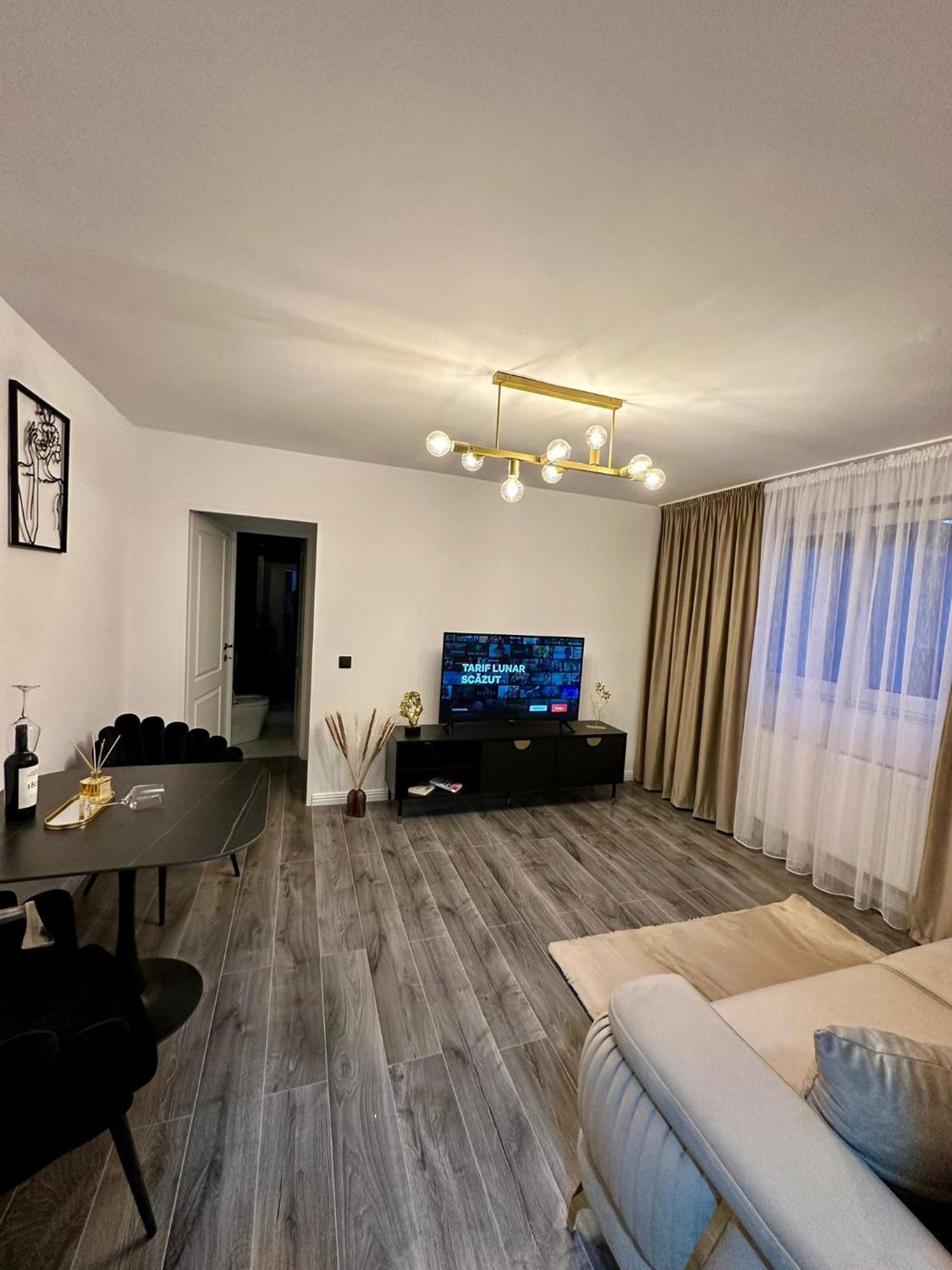Evelyn Apartment Bistriţa Esterno foto
